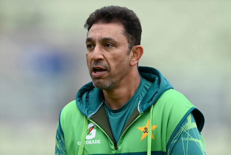 Azhar Mahmood ends his stint with Pakistan Test side as acting head coach