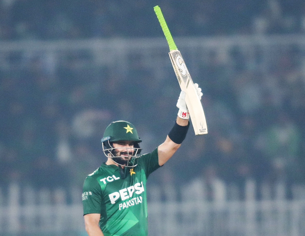 Pakistan cruise past Sri Lanka by 7 wickets in the third match of the T20I Tri-Series